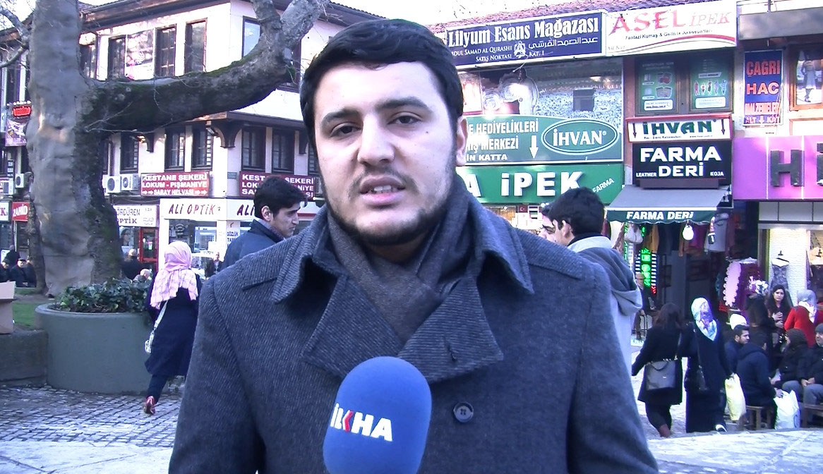 Bursalı gençler,“Karikatürün yeniden yayınlaması yaraya tuz basmıştır” Bursalı gençler,“Karikatürün yeniden yayınlaması yaraya tuz basmıştır”